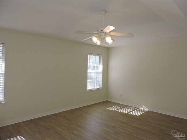 Building Photo - 6837 Fort Deposit Dr