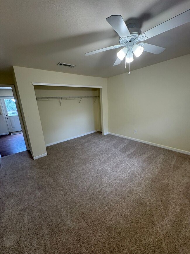 Building Photo - REDUCED - AMAZING VIEWS - 1.07 ACRES - GRA...