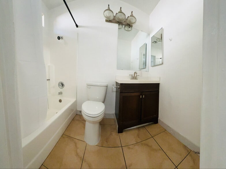 Building Photo - 32655 Aurora Vista Rd