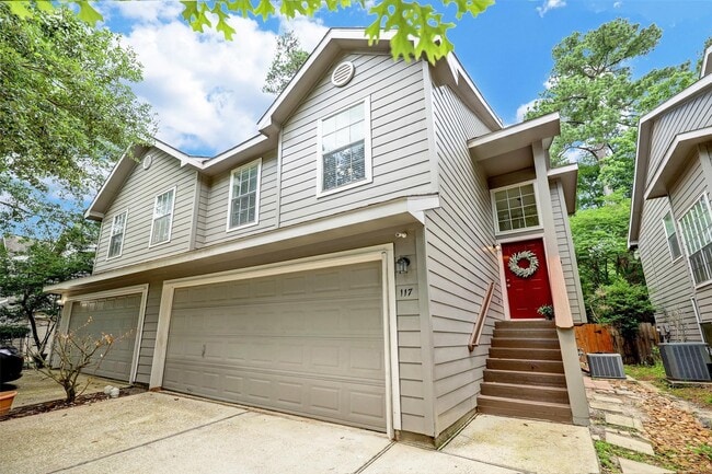 Primary Photo - 117 N Villa Oaks Dr