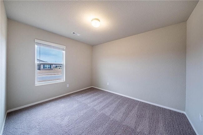 Building Photo - 820 Braidburn Rd
