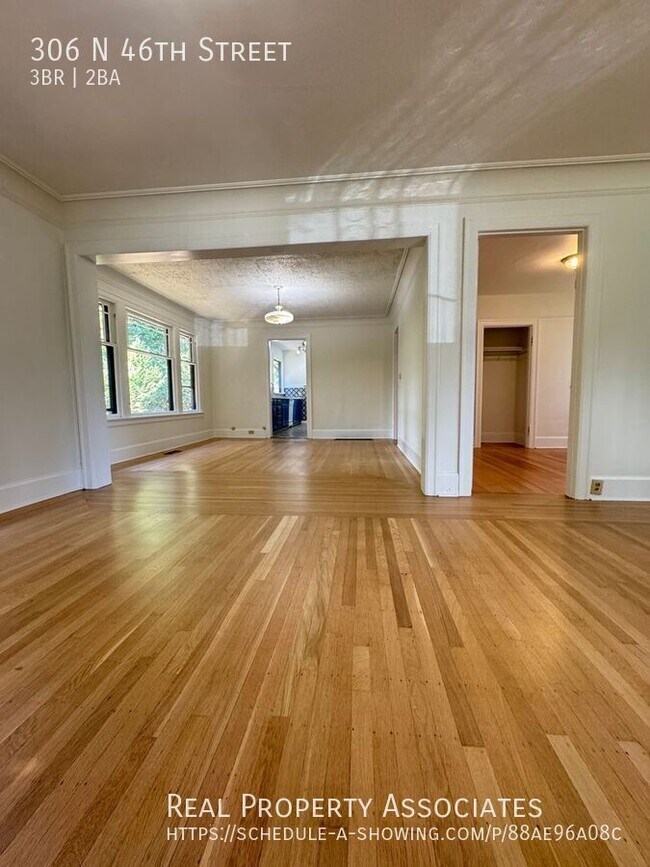 Building Photo - 306 N 46th St