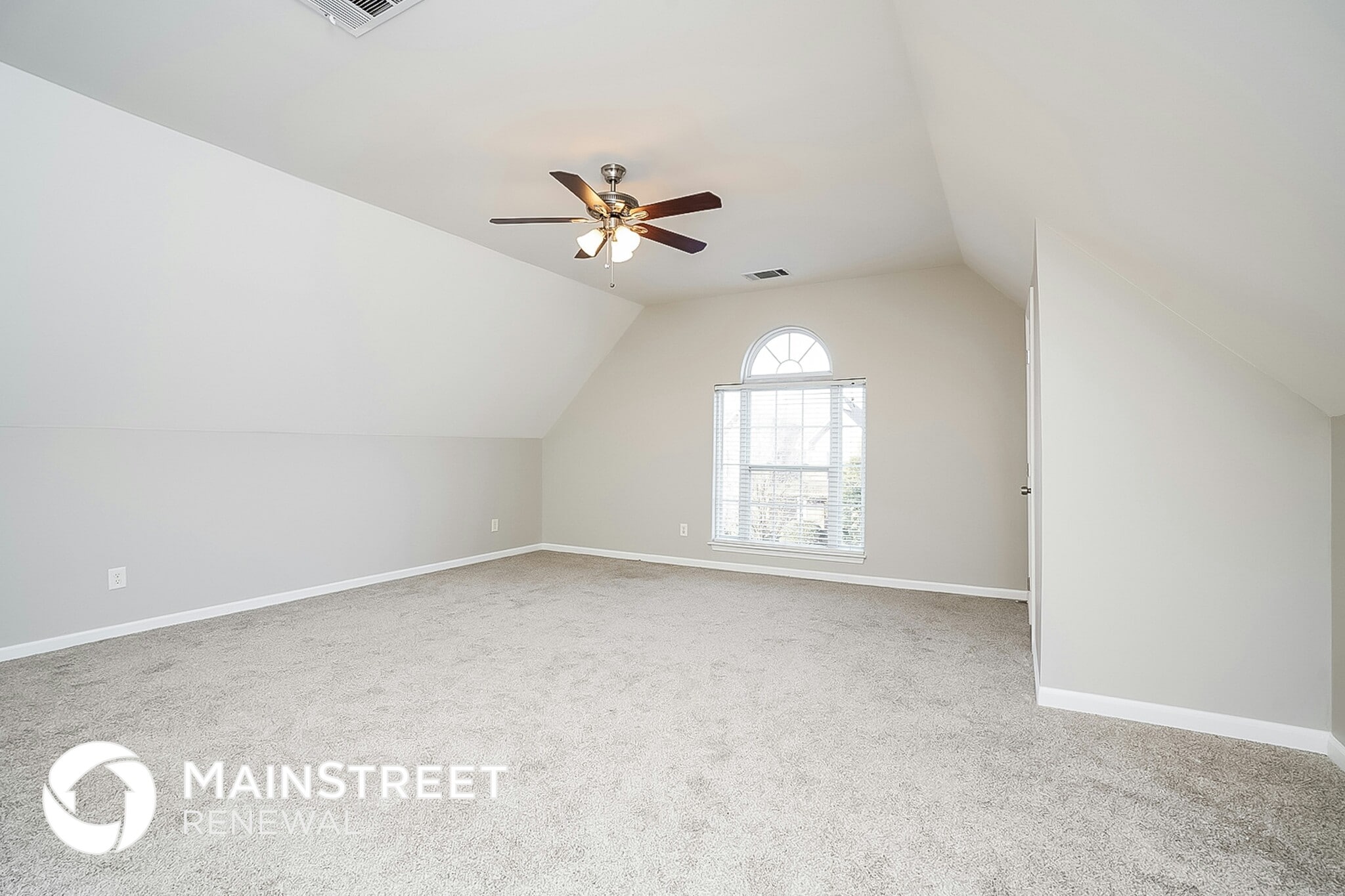 Building Photo - 4813 Peninsula Pointe Dr