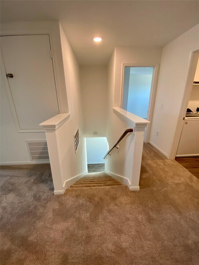 Building Photo - 21114 Dolphin Bay Ln