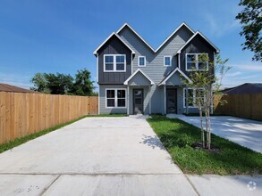 Building Photo - BEAUTIFUL BRAND NEW 3 BEDROOM 2.5 BATH DUP...