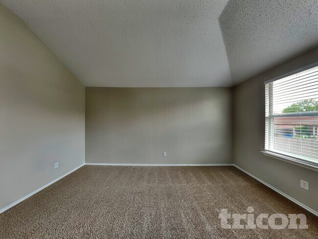 Building Photo - 3620 Mountain Ranch Rd