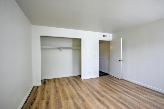 Building Photo - 7395 Freeman Pl
