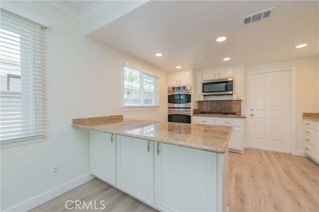 Building Photo - 6171 Medford Dr