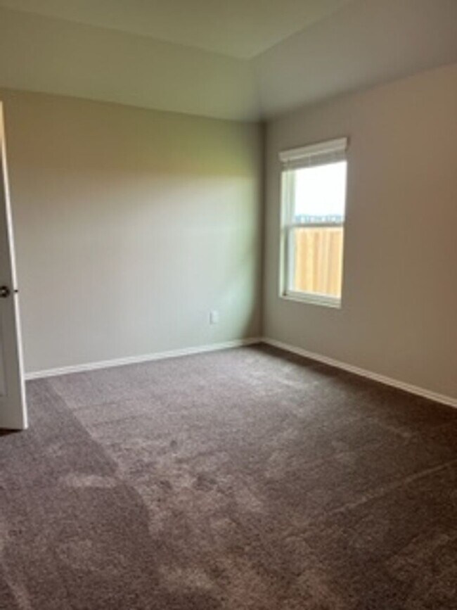 Building Photo - 1st Month Free!