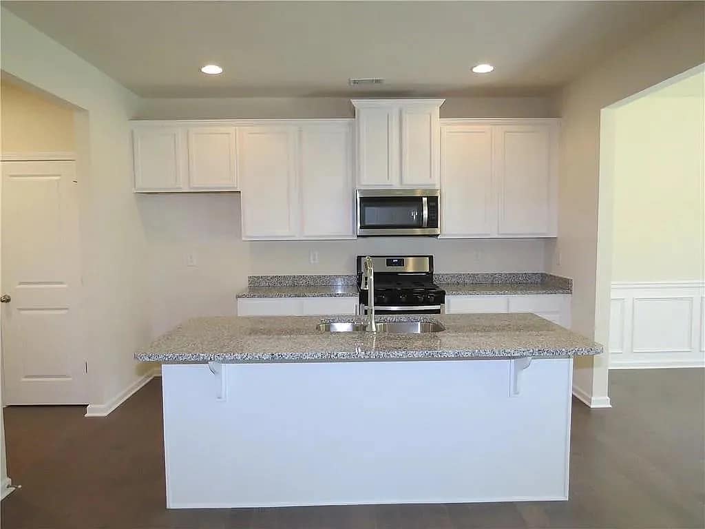 Building Photo - Room in Townhome on Berney Cir