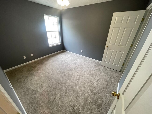Building Photo - Cute Efficient Home For Rent Shelby County