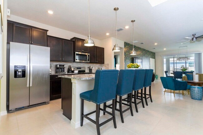 Building Photo - 3413 Lilac Wy