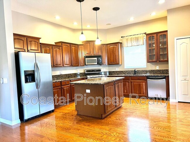 Building Photo - 9524 Greenpointe Dr