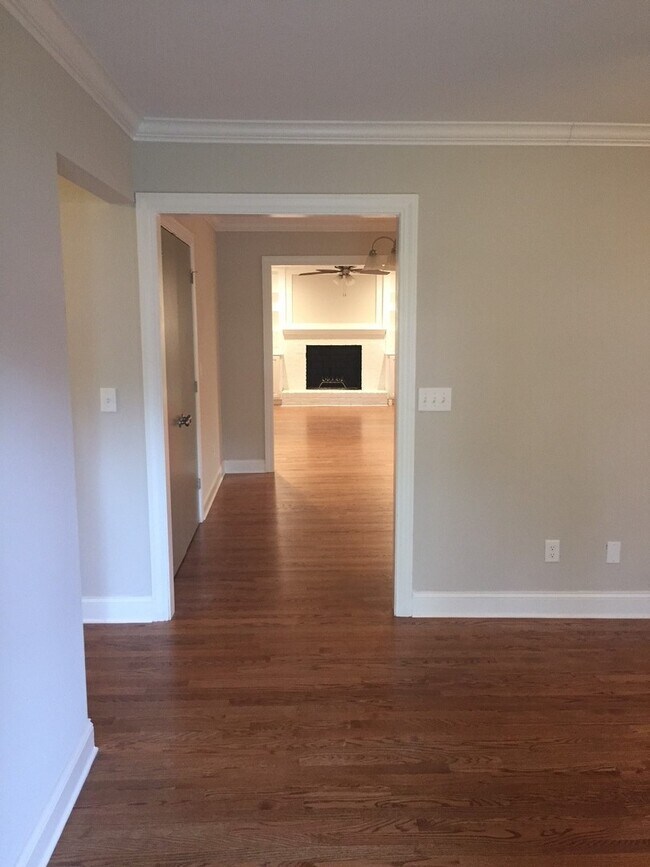 Building Photo - Converse Heights 3Bd/2Ba, 1684SF