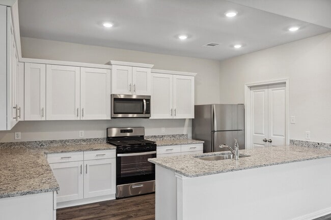 Building Photo - 10343 Red Cardinal Dr