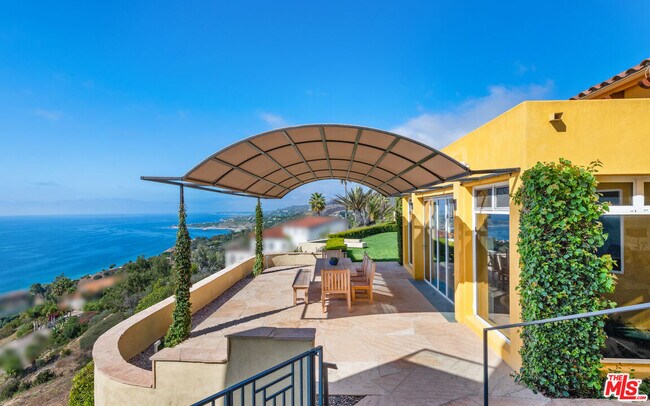 Building Photo - 3235 Rambla Pacifico St