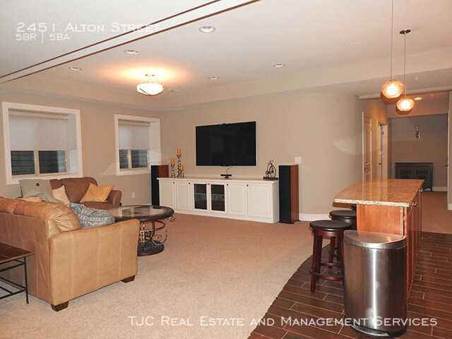 Building Photo - Stapleton Home for Rent! Custom Basement!