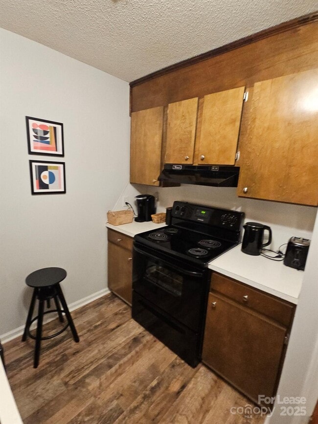 Building Photo - 849 Nottingham Dr