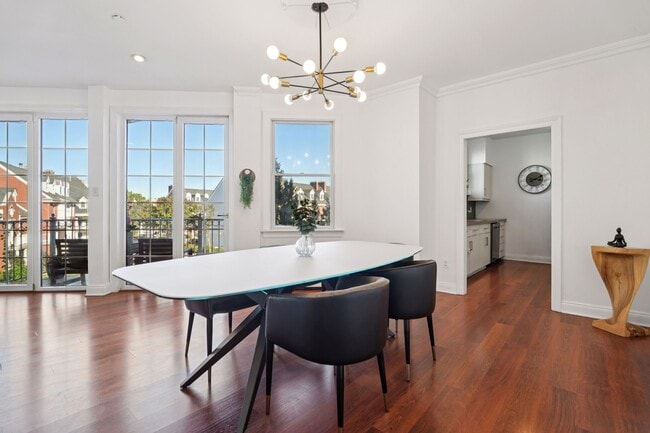 Building Photo - 205 Shearwater Ct W