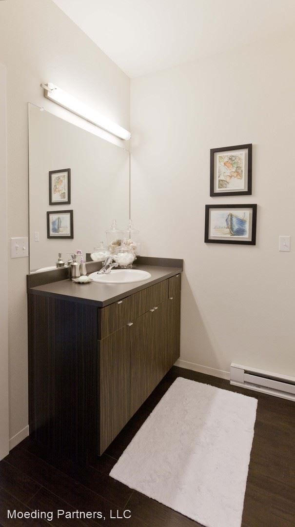 Building Photo - 222 Wisconsin St