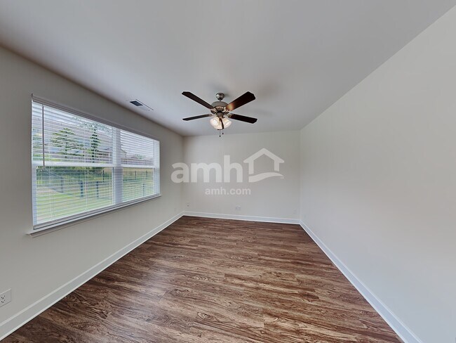 Building Photo - 4314 Spregan Way