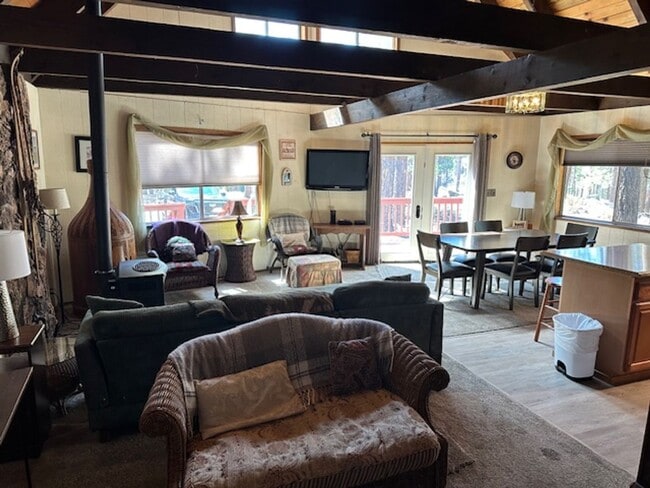 Building Photo - Cozy Cottage located Near Heavenly Ski Area! Avail. for a 3-6 month Seasonal lease or a long term...