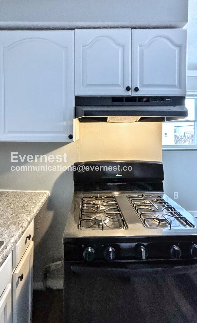 Building Photo - 3415 Bremen St