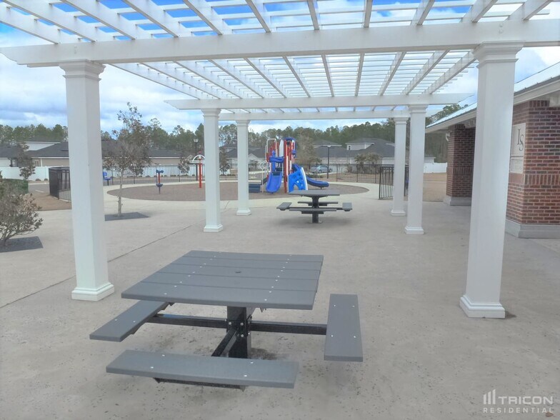 Building Photo - 11407 Oliver Ellsworth Ct