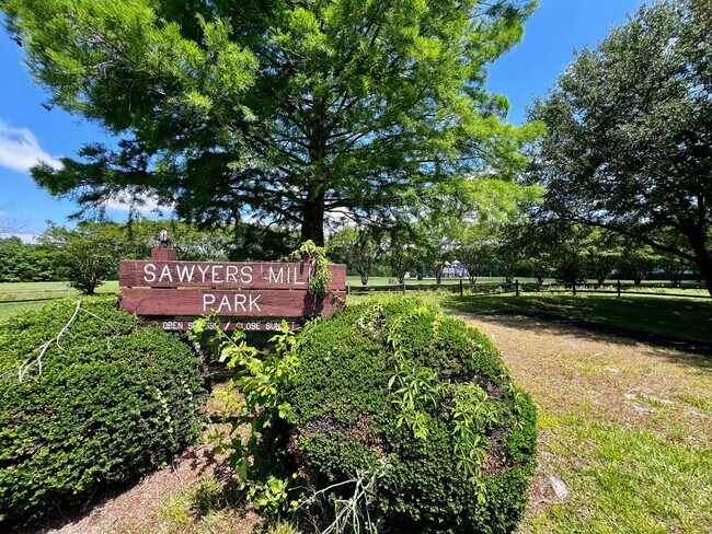 Building Photo - Beautiful 4 bedroom home in Chesapeake