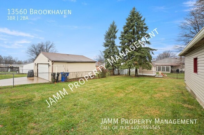 Building Photo - 3-Bedroom Brookpark Ranch Home!!