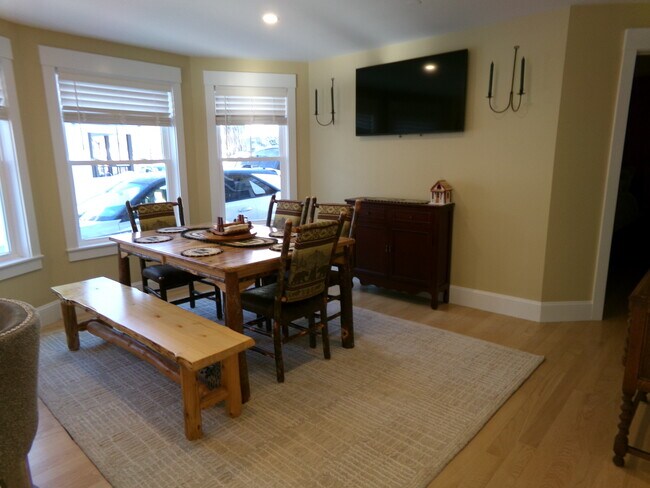 Building Photo - 8 Water St