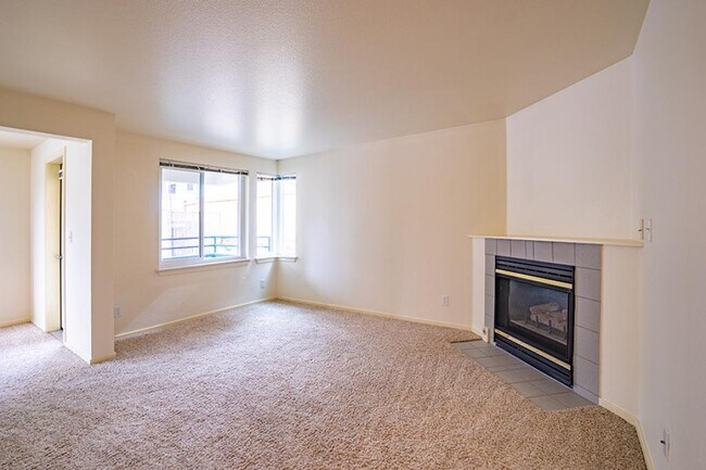 Building Photo - 1317 6th Ave N Apartments - 2 bedrooms