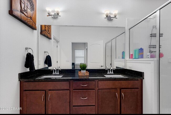 Building Photo - 5435 Estero Loop