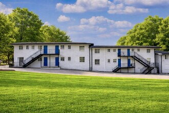 Building Photo - All-Electric 2BR/1.5BA Gem in Prime Campbellton Rd Location