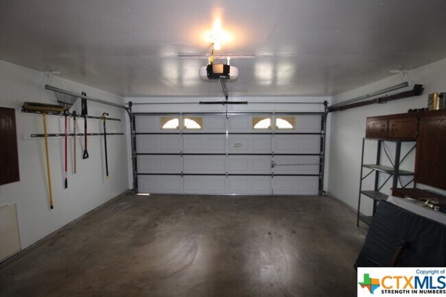 Building Photo - 1513 Missouri Ave