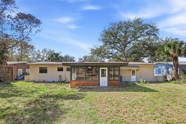 Building Photo - 1913 Baldwin Dr