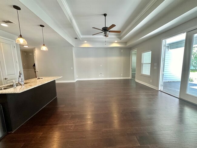 Building Photo - 5173 Lexington Crk Dr