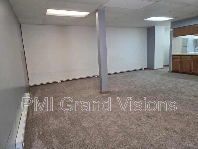 Building Photo - 2 E Jefferson Ave
