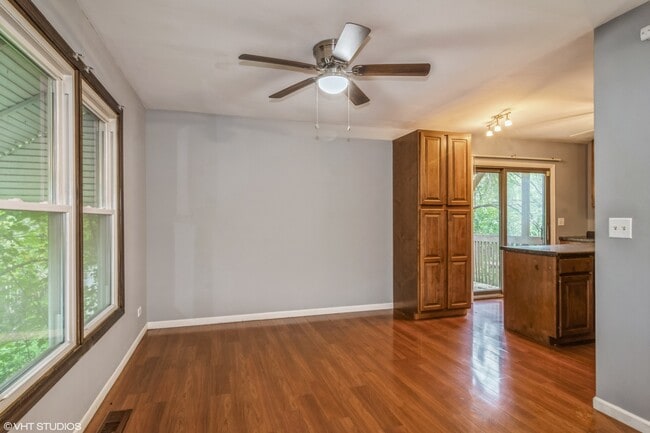 Building Photo - 101 Springhill Dr