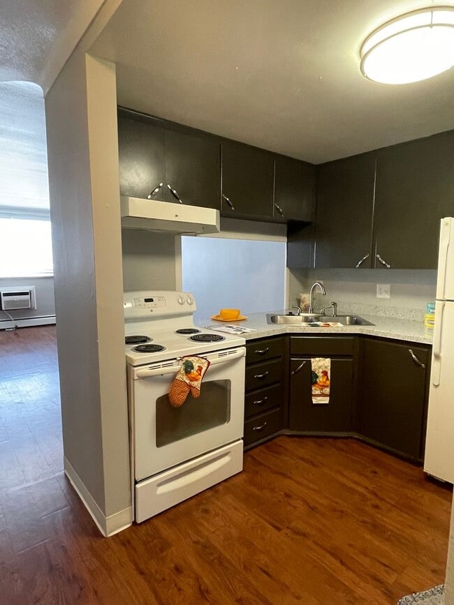 Interior Photo - Harvin Apartments