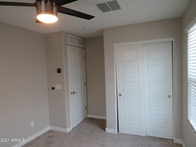 Building Photo - 40537 W Helen Ct
