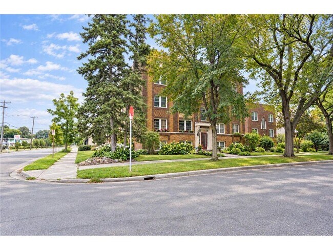 Building Photo - 3603 Aldrich Ave S