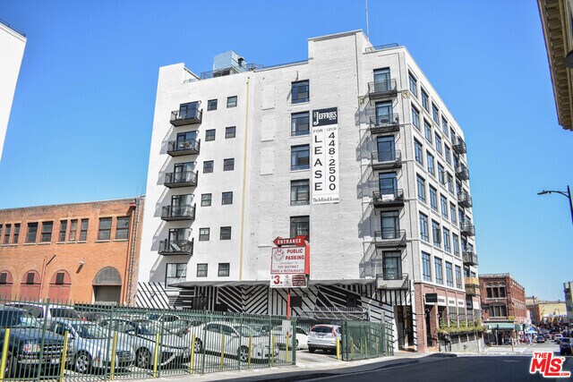 Building Photo - 117 Winston St
