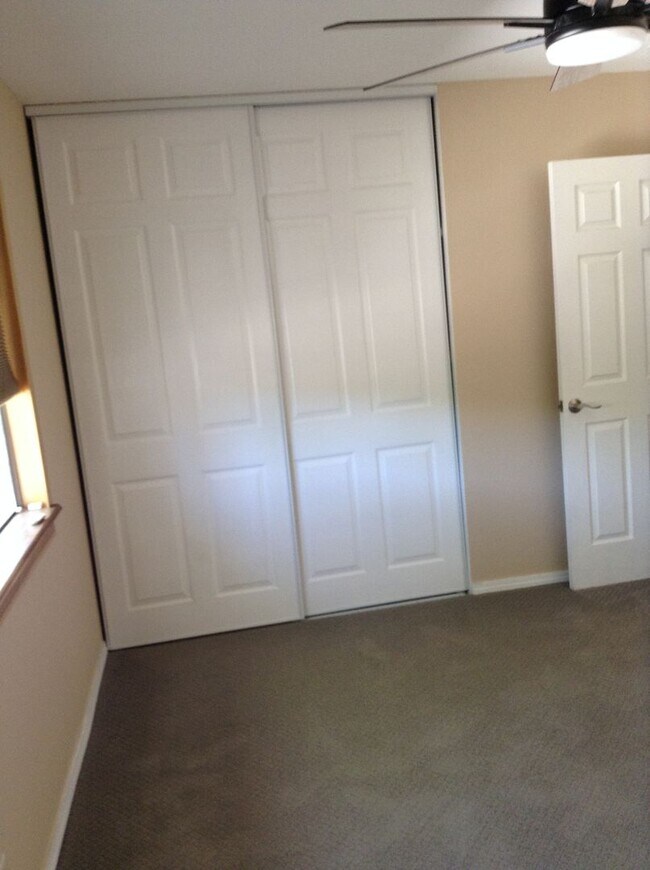 Building Photo - Stunning Townhouse on Mission Boulevard of Fremont