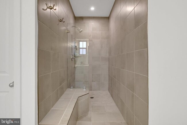 Building Photo - 20941 Bluebird Sq