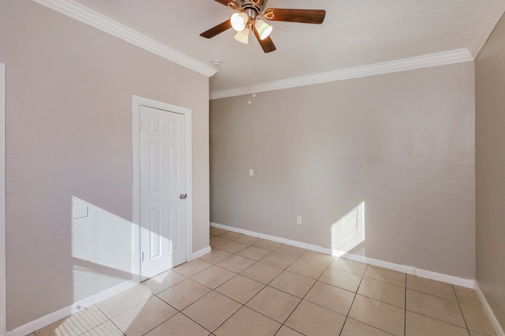 Building Photo - 259 NW 30th Ave