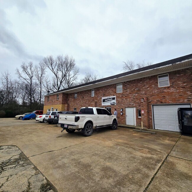 Primary Photo - 1/1 Just outside of Searcy!