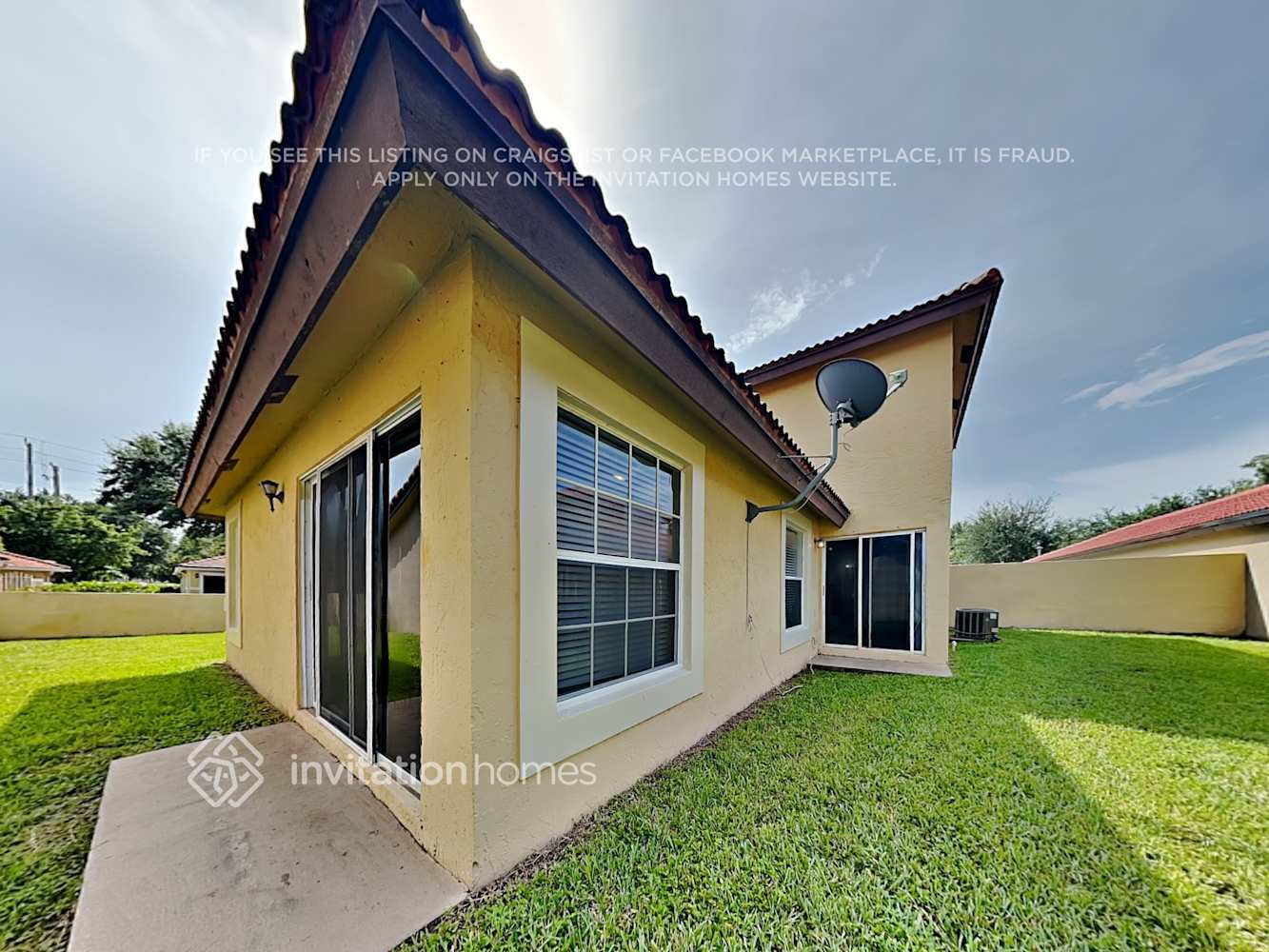 Building Photo - 12190 Brisbane Ln