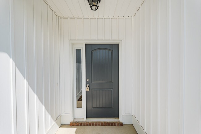 Building Photo - 8165 Bannock Cir