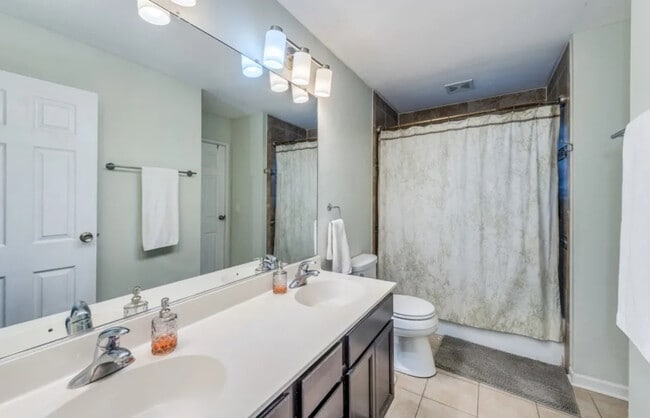 Building Photo - 655 Oklahoma Cir
